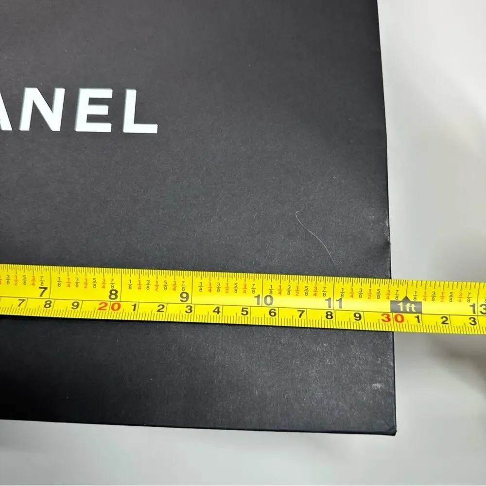 Chanel | Gift Bag/Ribbon | Black/White | W12 x H9.5 x D5 Inch